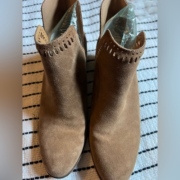 Lucky Brand Leather Cut Out Booties - Picture 2 of 9